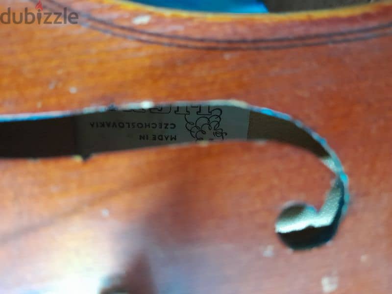 very old violin 5