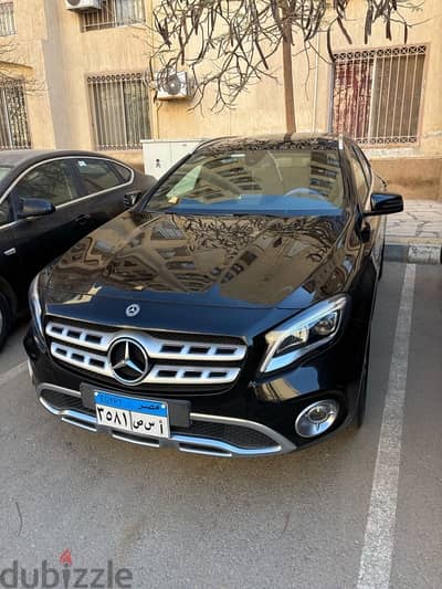 Mercedes-Benz GLA 200 2019