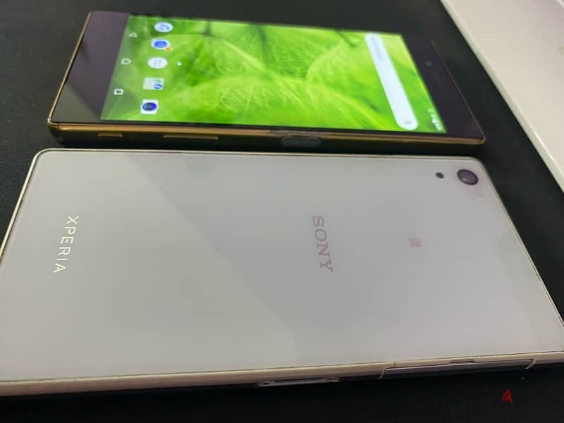 Sony Xperia 0