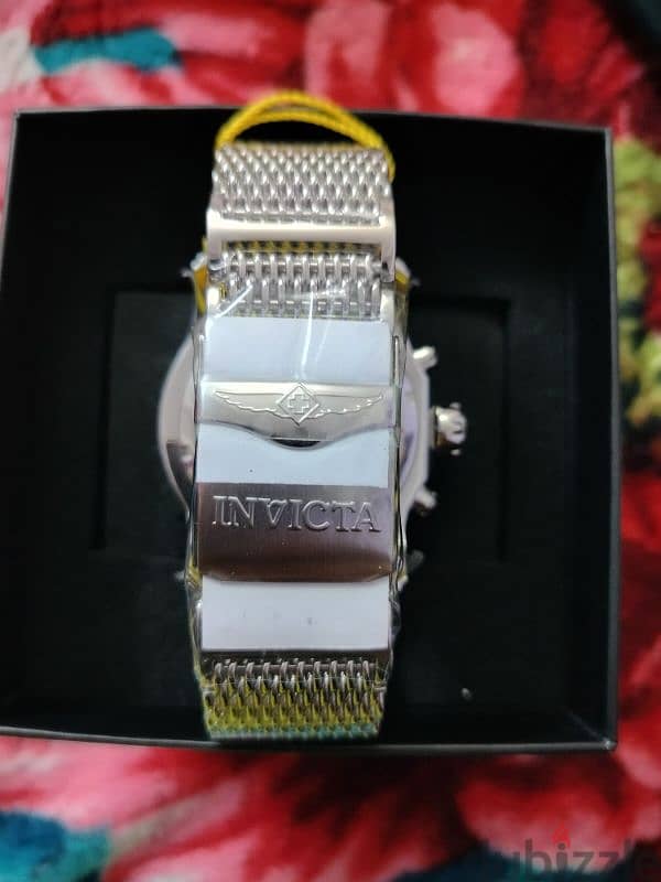 ساعة invicta ضد الماء 200 متر 1