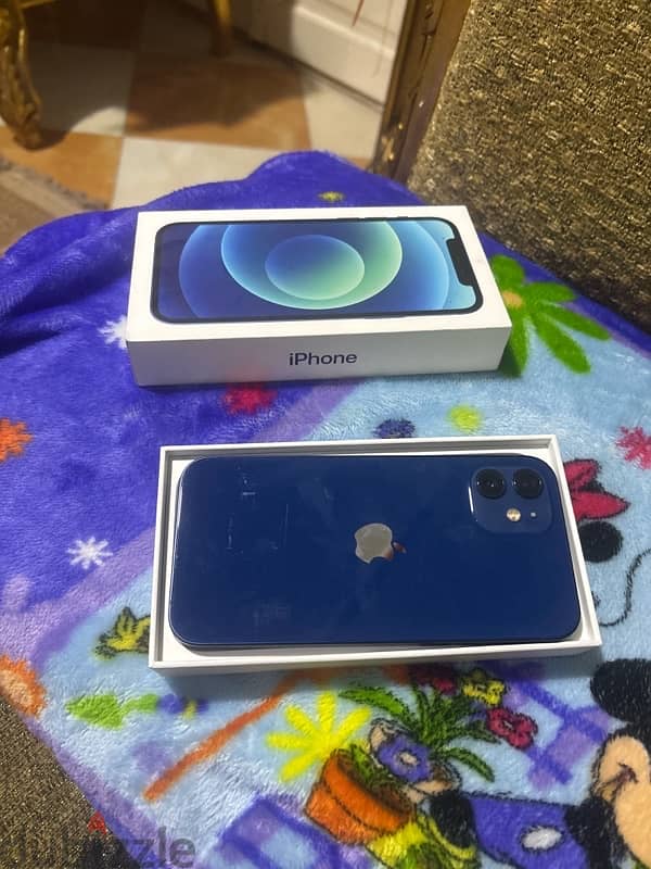 iPhone 12 blue 0