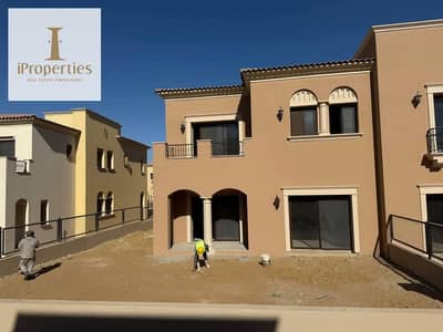 Townhouse 260m For Sale in City Gate New Cairo For Sale