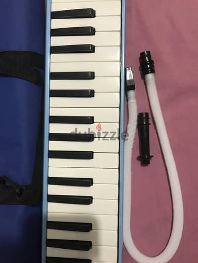 melodica ميلوديكا