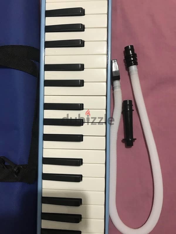 melodica ميلوديكا 0