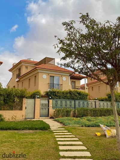 Standalone villa ready to move  Fully finished in Hyde Park New Cairo