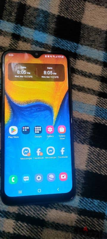 للبيع Samsung A20 /3/32