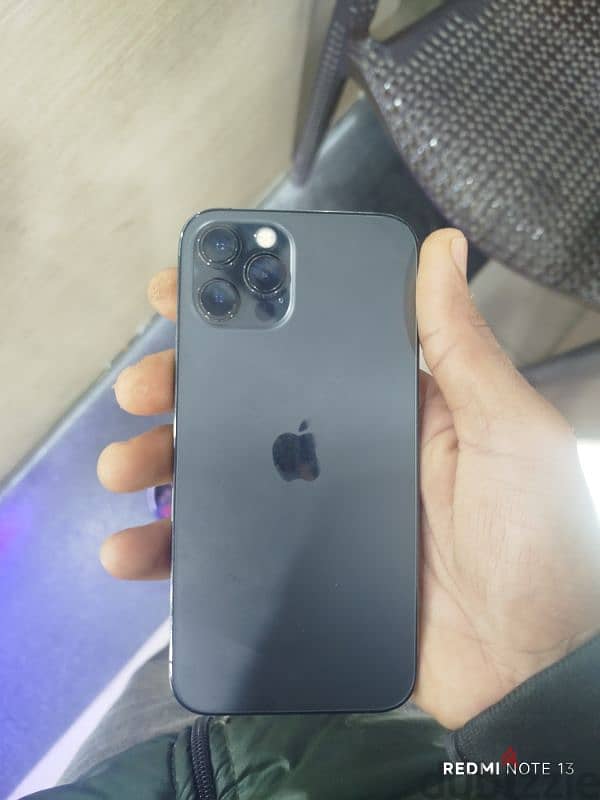 لقطه iphone 12 pro 1