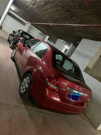 Nissan Tiida 2008