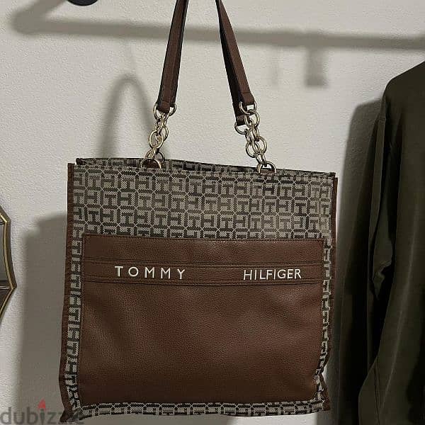 Tommy Hilfiger bag 1