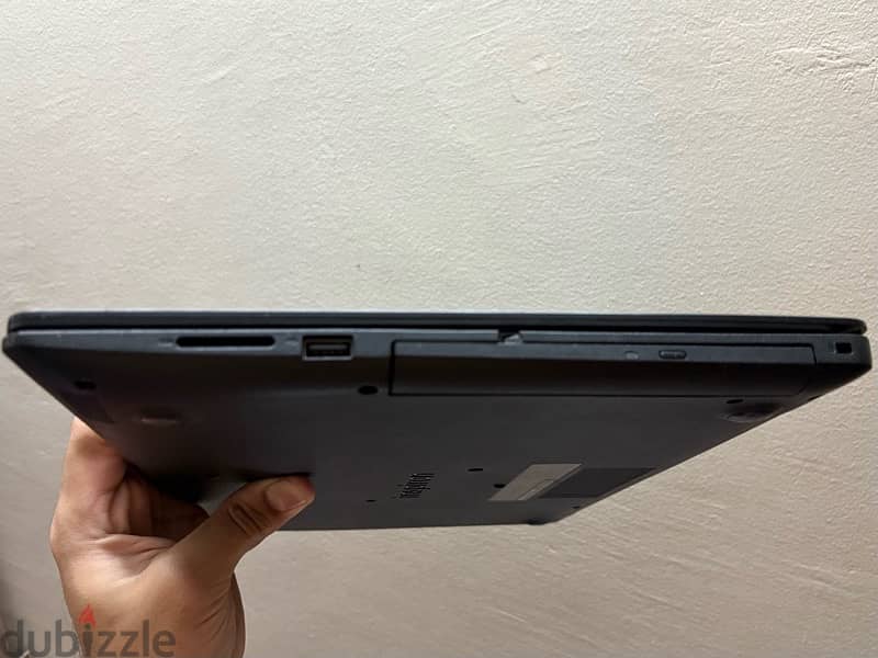 Dell inspiron 5570 Core i7 8550U 3