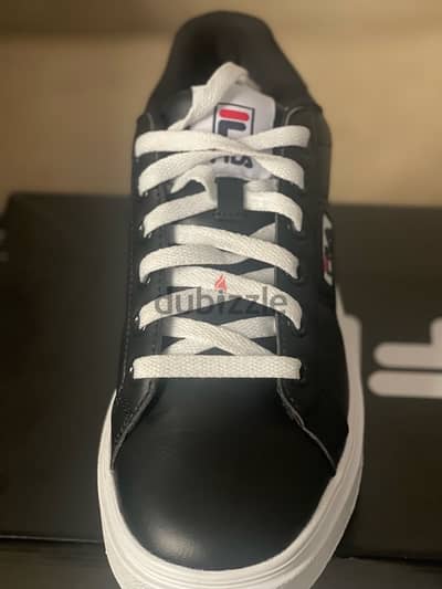 fila sneakers كوتشي فيلا