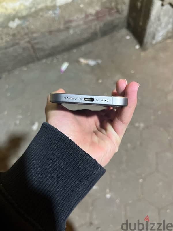 iphone 15 pro natural titanium 5