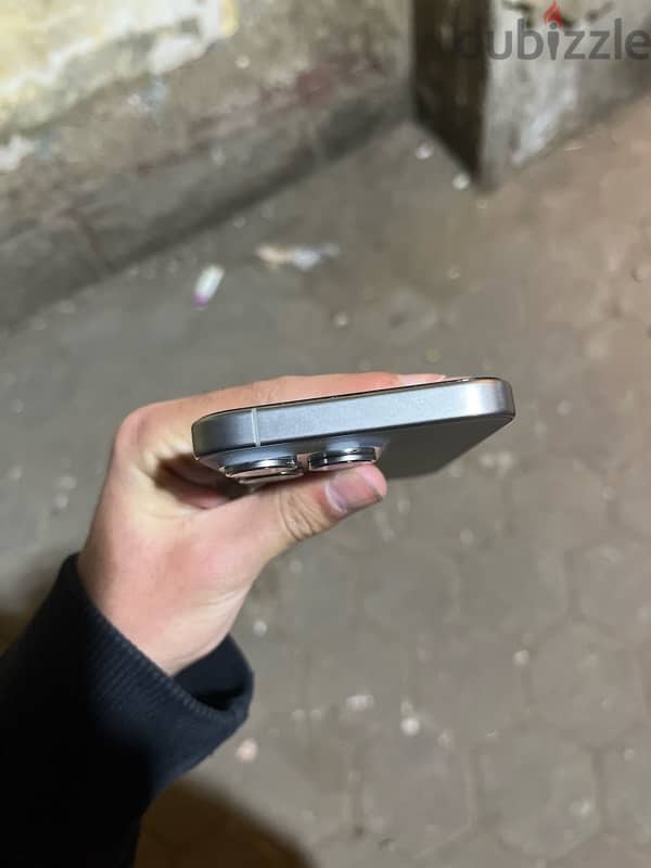 iphone 15 pro natural titanium 6