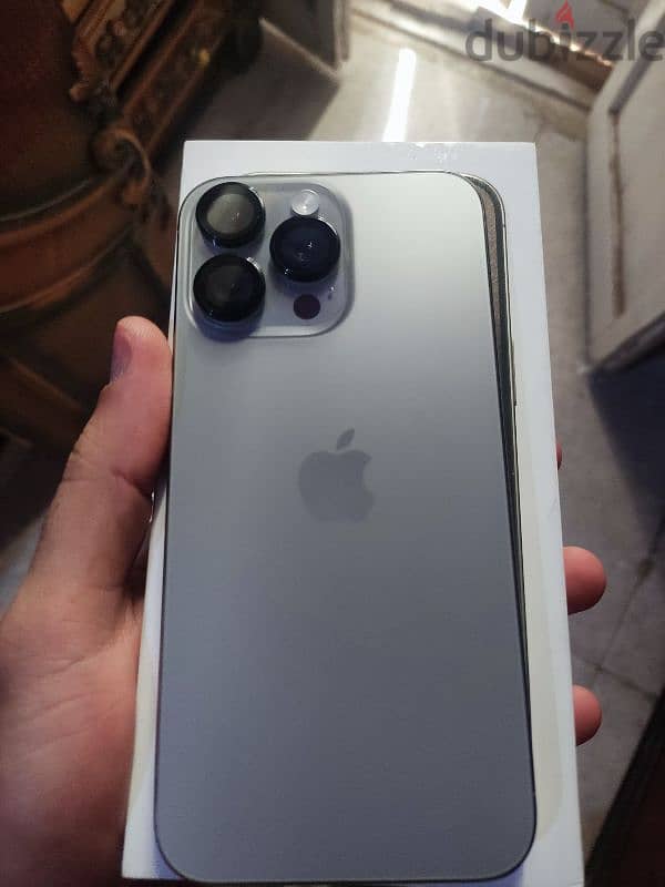 iphone 15 pro max 256gb استعمال خفيف 0