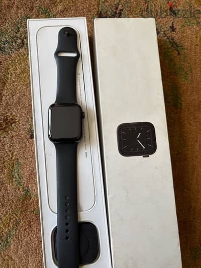 Apple Watch Series 5 ( 44 MM )