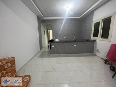 Studio roof for rent in Al Banfsaj 11 Villas in the First Settlement