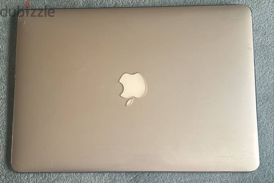 MacBook Air 2013 , 13 inch , HDD 128 , 4 RAM (Can be 8GB), core i5 0