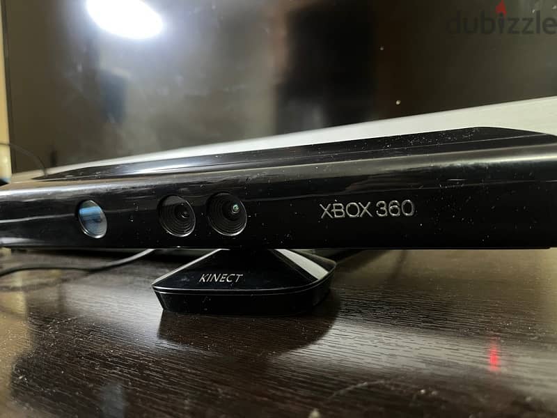 XBOX 360 Kinect Sensor 0