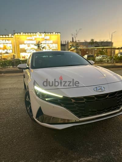 هيونداي إلينترا 2021 اعلى فئة فابريكا بالكامل Hyundai Elantra 2021