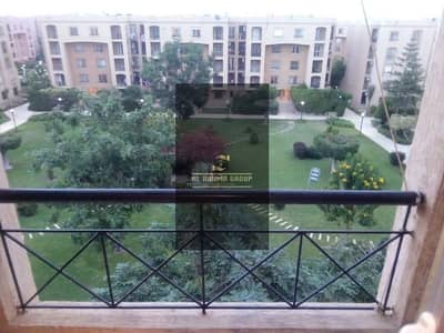 Apartment for sale 90 meters close to the commercial market and the club, a great location, a view of wide garden in Rehab 1, first settlem