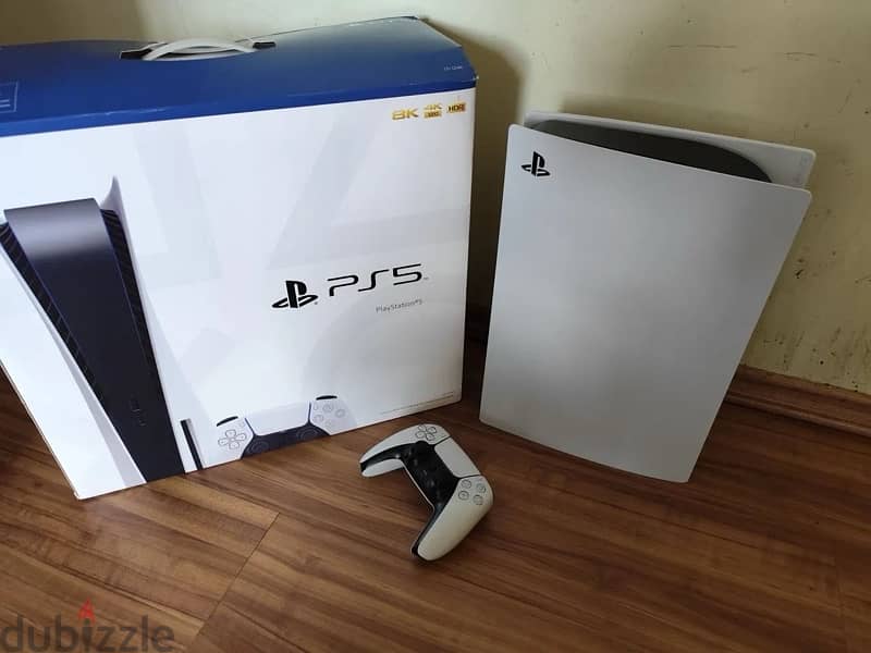 Ps5 نسخة cd زيرو استخدام 10 ايام عليه لعبتين 0