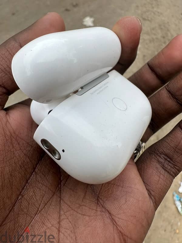 AirPods Pro 2 (secod generation) 1