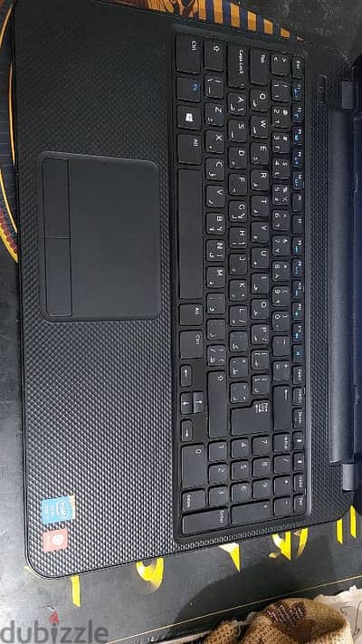 Dell laptop في حاله ممتازه ولا يوجد اي عيوب