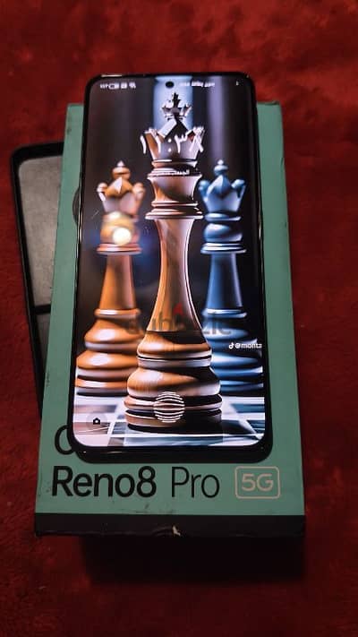 reno 8 pro استعمال خفيف جدا بكل مشتملاته