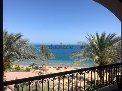 Stunning sea view 2-bedroom apartment