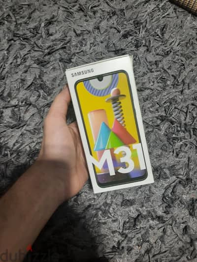 Samsung m31 used like new