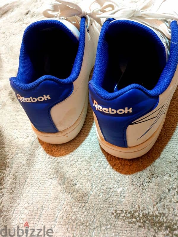 كوتش Reebok  مقاس 39 جديد 3