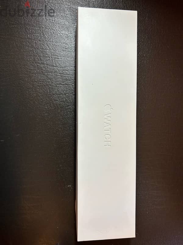 APPLE WHATCH SERIES 8 [used like new] 9