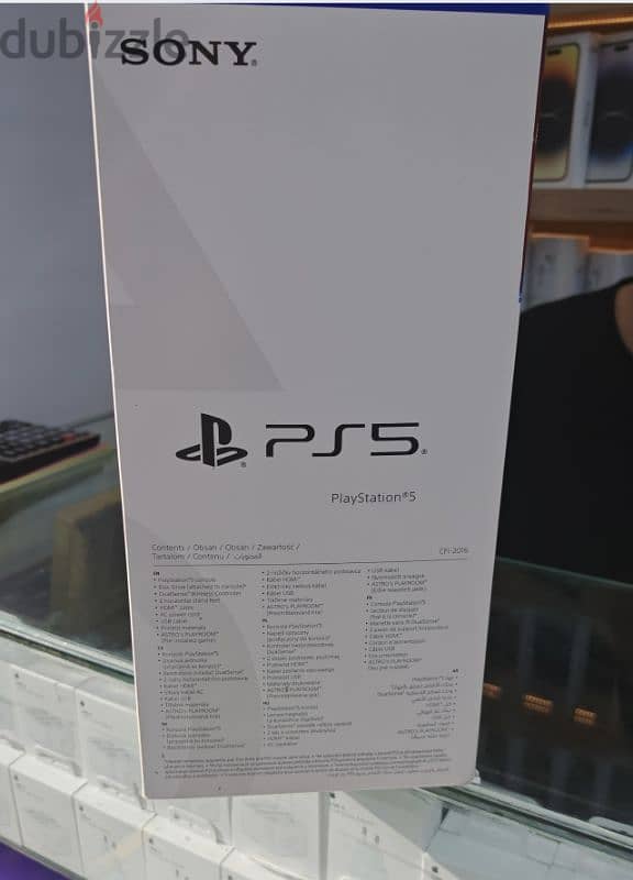 playstation 5  1 tera cd بلايستيشن ٥ 6