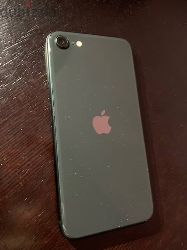 iPhone SE (2020) 64 gb Black 3