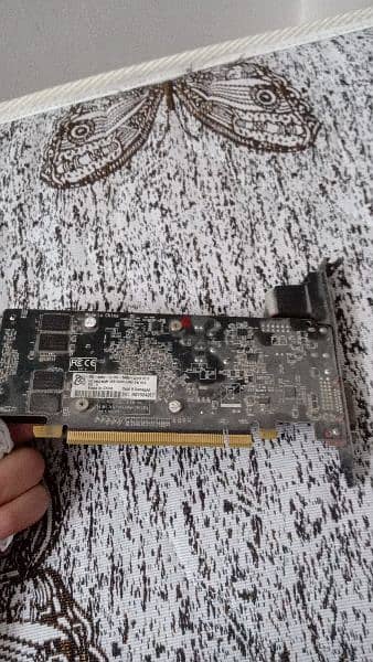 الكارت:  Amd Radeon HD 5450  2gb ddr3