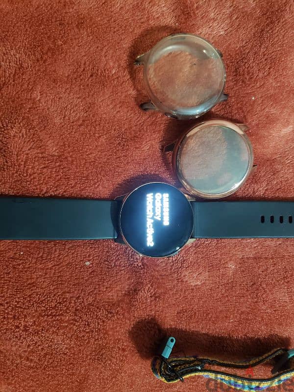 **Samsung Galaxy Watch Active 2**: 2