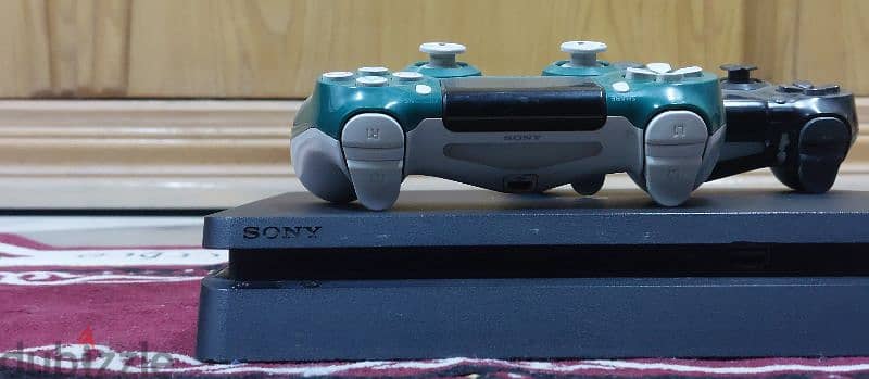 ps4 slim بلايستشن فور 3