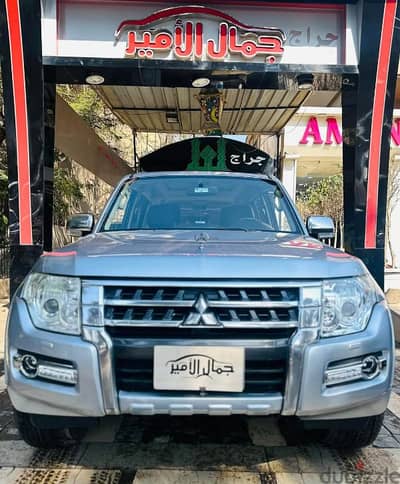 Mitsubishi Pajero 2015