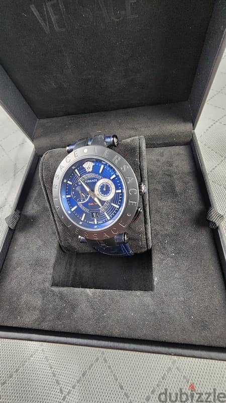 Versace watch made in Swiss 3