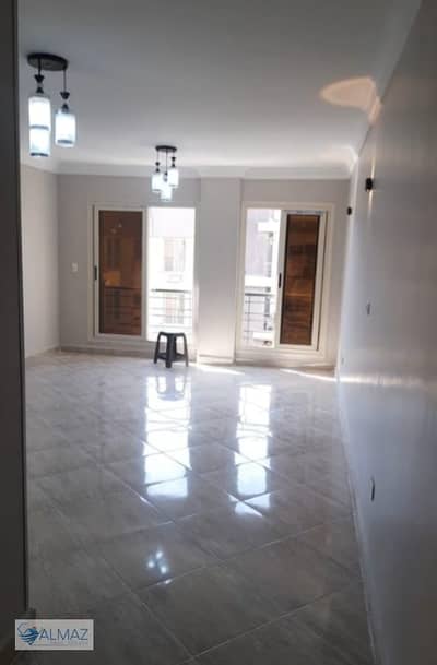 Apartment for rent in the First Settlement in Dar Misr Al Qarnful with elevator