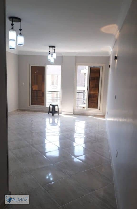 Apartment for rent in the First Settlement in Dar Misr Al Qarnful with elevator 0