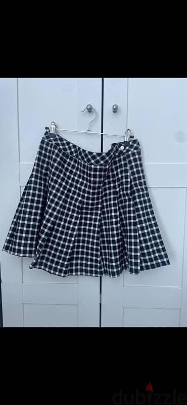 H&M skirts divided 1