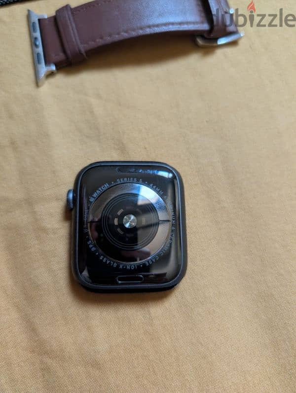 apple watch series 5 44mm 2