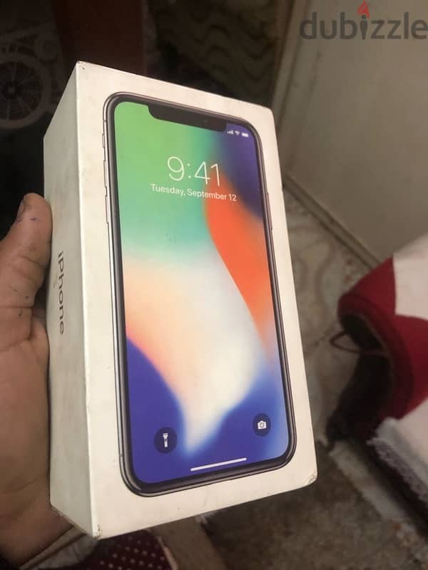 iPhone X 4