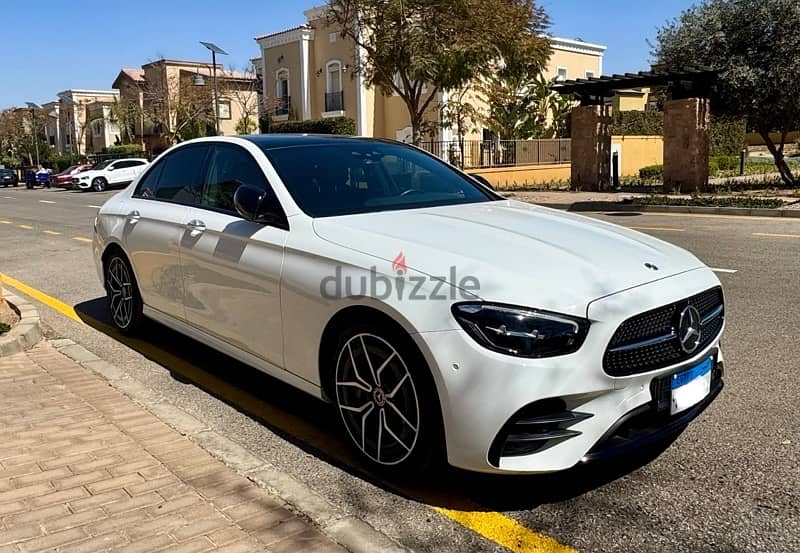 Mercedes-Benz E300 AMG 2022 0