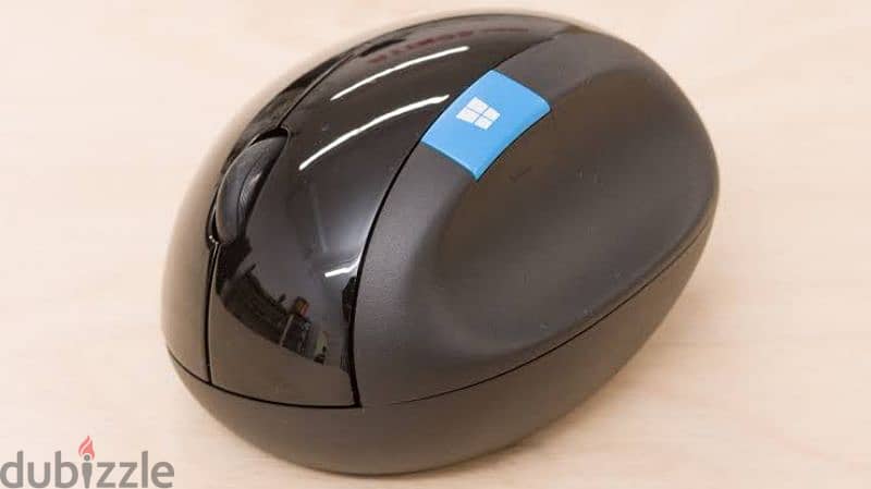 microsoft sculpt ergonomic mouse 1