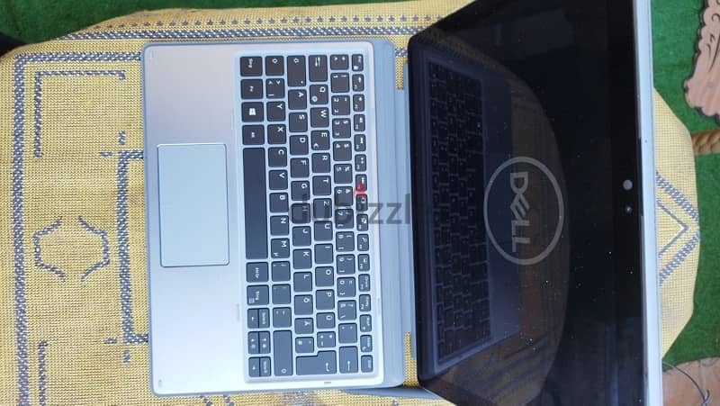 Dell latitude 7210 2in 1 14