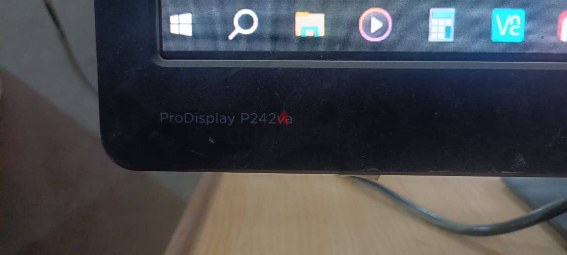 HP ProDisplay P242va 24-inch Monitor بسعر ولا في الخيال 2