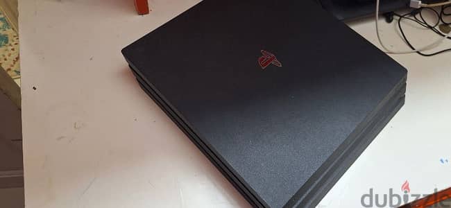 ps4 pro 1TB (software 10)