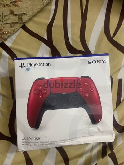 PlayStation 5 controller - Volcanic Red - White